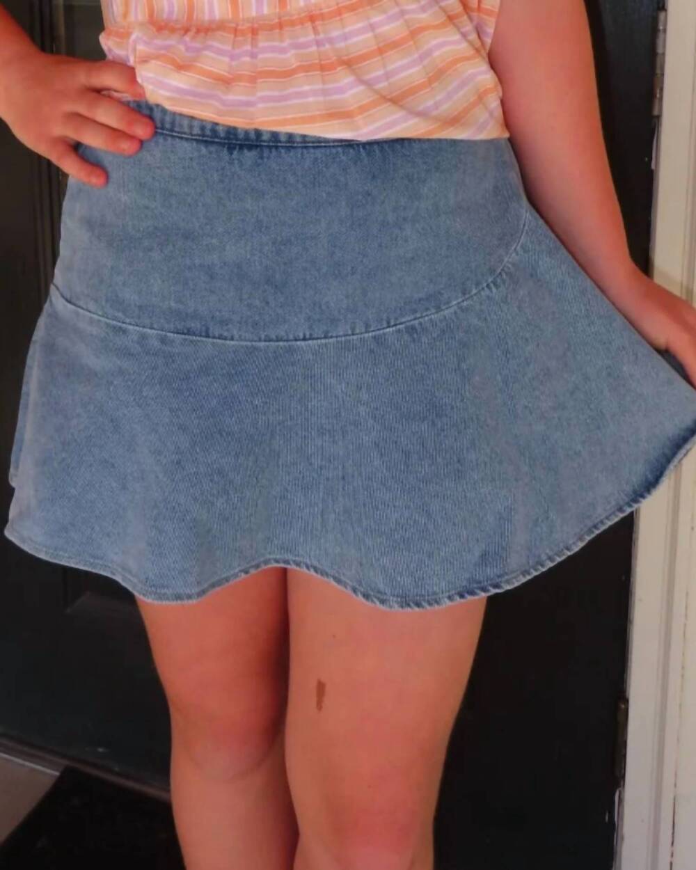 NEW MABLE skylar ruffle skort in denim